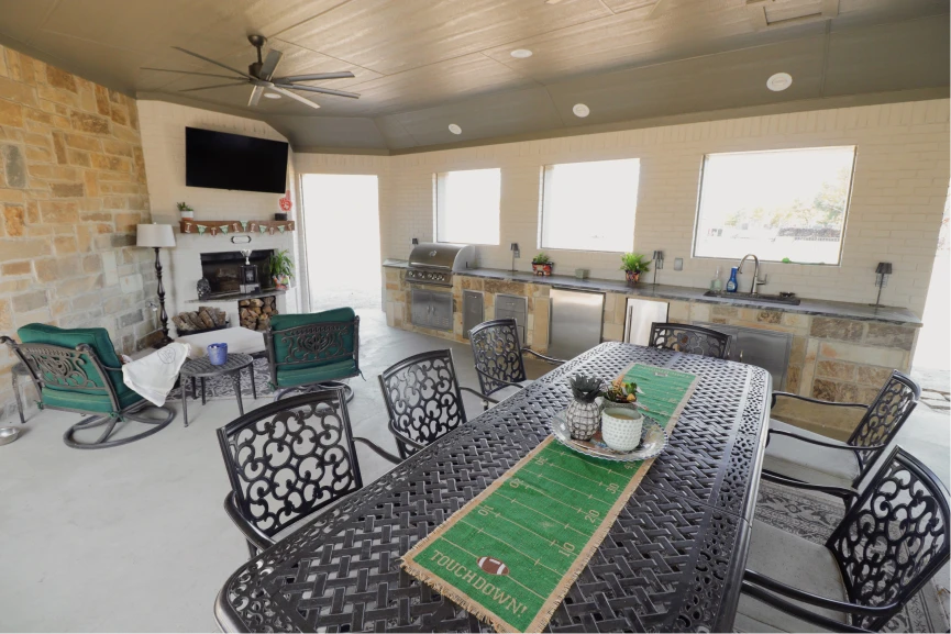 outdoor kitchen lucas