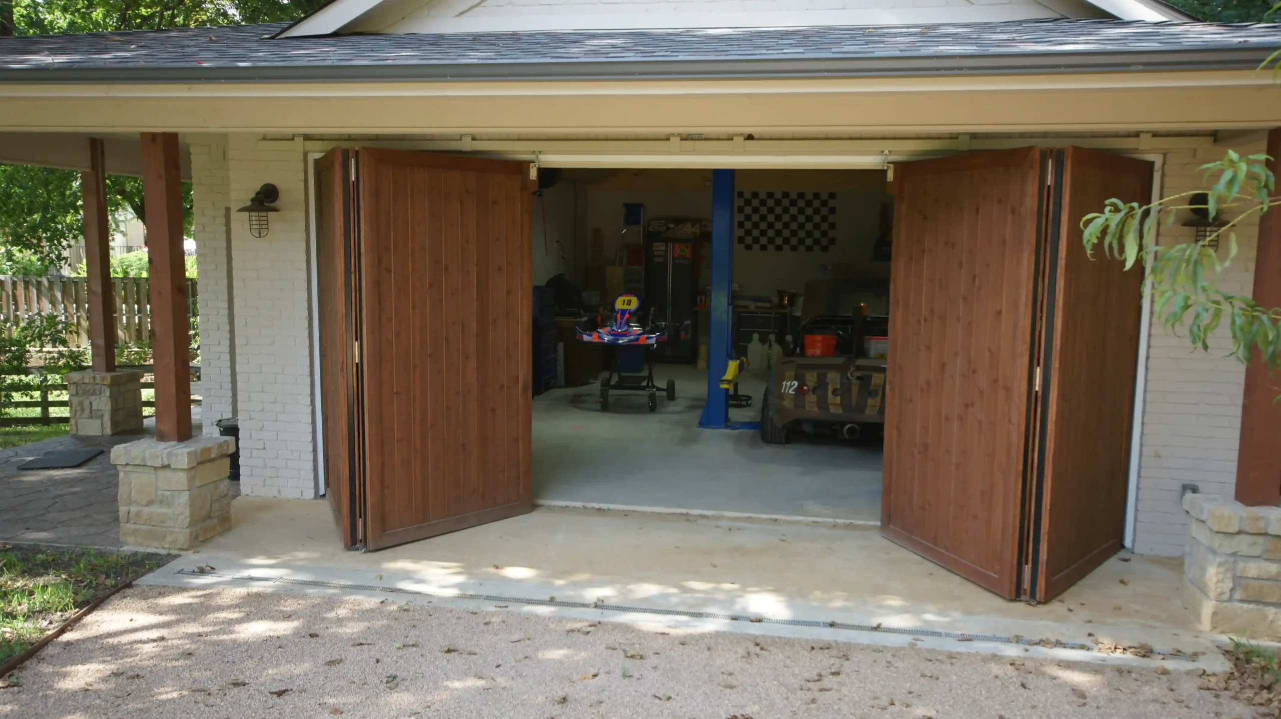 garage / workshop