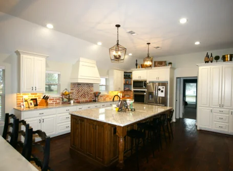Elegant and modern kitchen remodeling